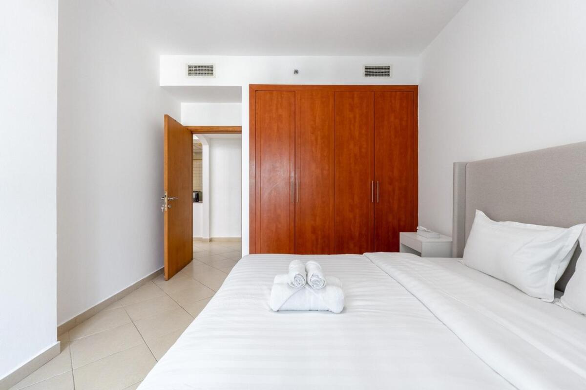 Marina 1 Bdr, Pool And Gym, Close To Metro Apartment Dubai