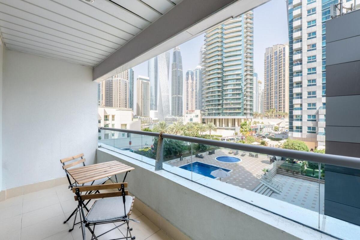 Marina 1 Bdr, Pool And Gym, Close To Metro *